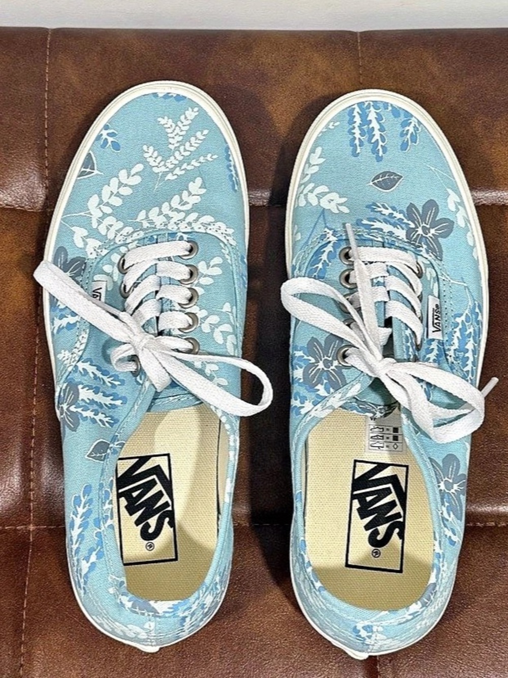 Vans Floral Blue & White Sneakers NEW without box